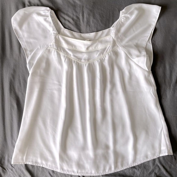 LOFT White Lined Top Size M Medium - Picture 3 of 5